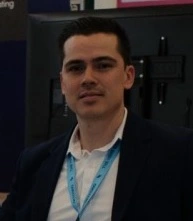 Edwin Valdez headshot image
